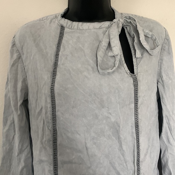 Cloth and Stone Gray Long Sleeve Tie Neck Shift Mini Dress - Picture 2 of 8